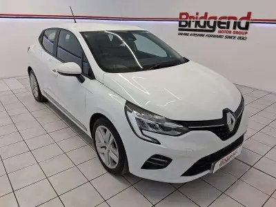 Używany Renault Clio V Play 2020 Biały Hatchback