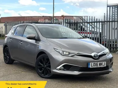Used Toyota Auris Hybrid