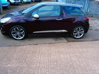 Used Citroën DS3 115 HP (84 kW) 2014 Mauve/purple Hatchback