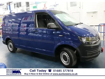 Used VW Transporter Startline 102 HP (75 kW) 2017 Blue Van