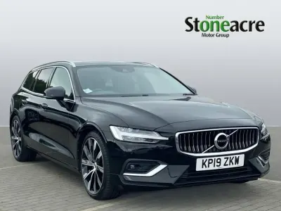 Used Volvo V60 Inscription 250 HP (183 kW) 2019 Black Estate