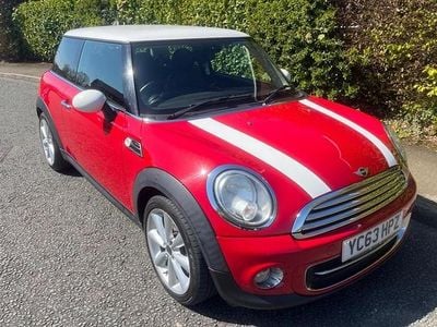 Usado Mini Cooper Hatch 122 HP (89 kW) 2013 Vermelho Citadino