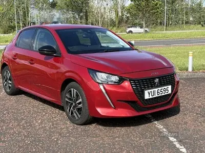 Used Peugeot 208 Allure+ 100 HP (73 kW) 2023 Red Hatchback