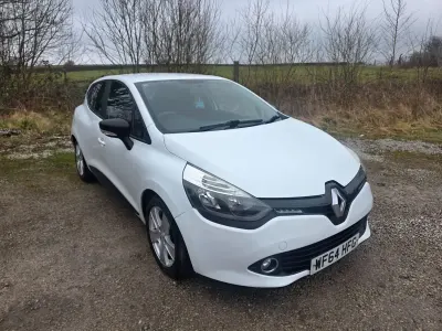 Usado Renault Clio IV Expression+ 75 HP (55 kW) 2014 Branco Citadino