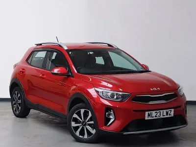 Used Kia Stonic 99 HP (72 kW) 2023 Red SUV