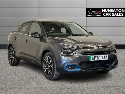 Begagnad Citroën e-C4 Shine 100 kW (136 HK) 2021 Grå Halvkombi