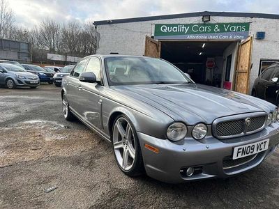 Used Jaguar XJ 207 HP (152 kW) 2009 Grey Sedan