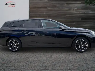 Used Peugeot 308 SW Allure Premium 129 HP (94 kW) 2023 Black Estate