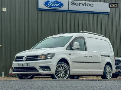 Usado VW Caddy Maxi Highline 102 HP (75 kW) 2016 Branco Monovolume