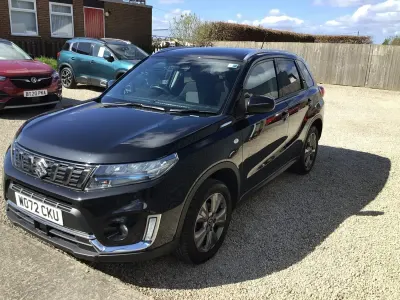 Używany Suzuki Vitara SZ-T 129 KM (94 kW) 2023 Czarny SUV