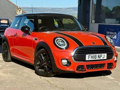 Usado Mini Cooper Hatch 136 HP (100 kW) 2018 Laranja Citadino