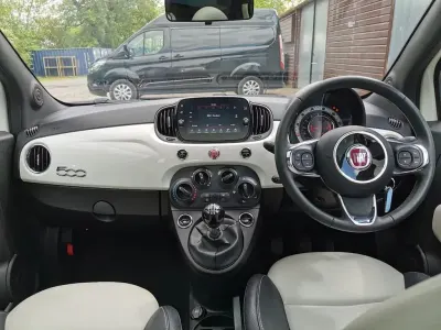 Używany Fiat 500 Dolcevita 70 KM (51 kW) 2022 Biały Hatchback