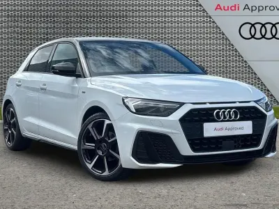 Used Audi A1 Black Edition 94 HP (69 kW) 2023 White SUV