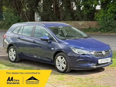 Second-hand Vauxhall Astra Design Edition 125 CP (91 kW) 2016 Albastru Break