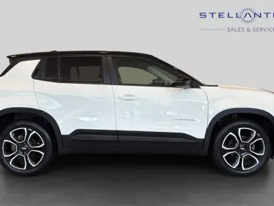Used Jeep Avenger Summit 100 HP (73 kW) 2025 SUV