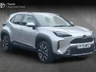 Used Toyota Yaris Cross 130 HP (95 kW) 2025 Silver SUV