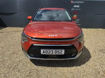 Used Kia Niro 139 HP (102 kW) 2023 Orange SUV