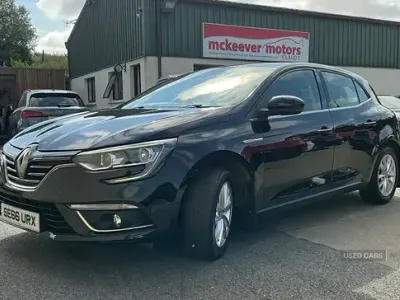 Used Renault Mégane Dynamique 110 HP (80 kW) 2017 Black Hatchback
