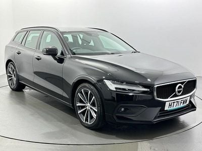 Used Volvo V60 Momentum 163 HP (119 kW) 2021 Black Estate