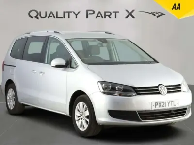 Usado VW Sharan SE 150 HP (110 kW) 2021 Prateado Monovolume