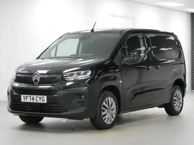 Used Citroën Berlingo 100 HP (73 kW) 2025 Black MPV