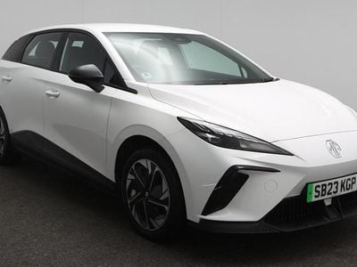 Used MG MG4 EV SE 2023 White Hatchback