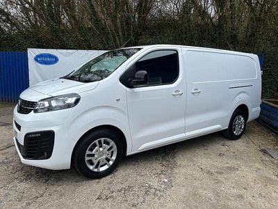 Used Vauxhall Vivaro Sportive 145 HP (106 kW) 2022 White MPV