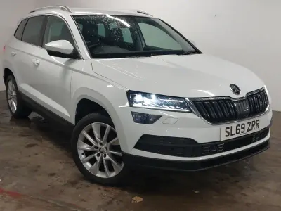 Used Skoda Karoq SE L 115 HP (84 kW) 2019 White SUV