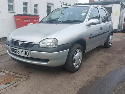 Used Vauxhall Corsa Club 2000 Silver Hatchback