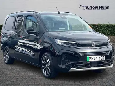 Used Vauxhall Combo Ultimate 100 kW (136 HP) 2025 Black MPV