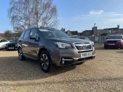 Käytetty Subaru Forester Premium 2016 Kulta Katumaasturi
