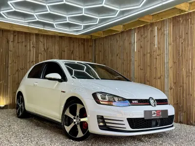 Used VW Golf VII GTI 230 HP (169 kW) 2017 White Hatchback