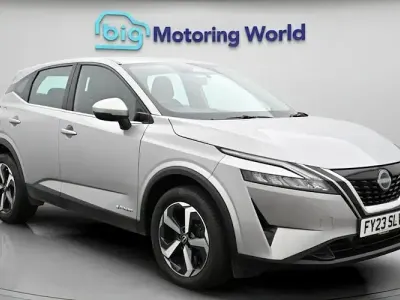 Begagnad Nissan Qashqai Acenta Premium 190 HK (139 kW) 2023 Silver SUV
