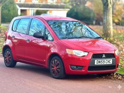 Used Mitsubishi Colt 2009 Red Hatchback