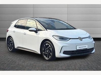 White Used 2024 VW ID.3 Pro Hatchback | £22,350 (A bit pricey)