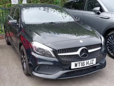 Used Mercedes A180 AMG Line Premium Plus 109 HP (80 kW) 2016 Black Hatchback