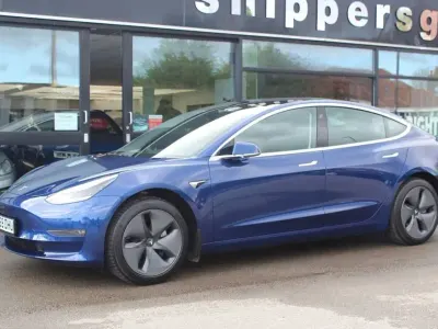 Used Tesla Model 3 Standard Range 239 kW (325 HP) 2019 Blue Sedan