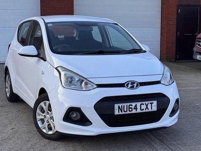 Used Hyundai i10 SE 67 HP (49 kW) 2014 White Hatchback