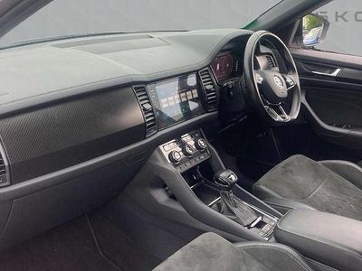 Used Skoda Kodiaq SportLine 147 HP (108 kW) 2024 Moon white metallic SUV