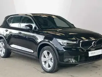 Usado Volvo XC40 Core 161 HP (118 kW) 2025 SUV