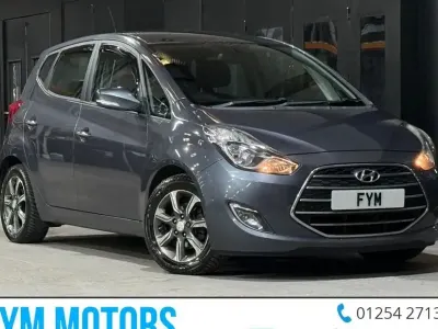 Used Hyundai ix20 SE 115 HP (84 kW) 2016 Grey Hatchback
