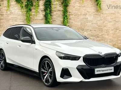 Usado BMW i5 M Sport 246 kW (335 CV) 2025 Blanco Berlina
