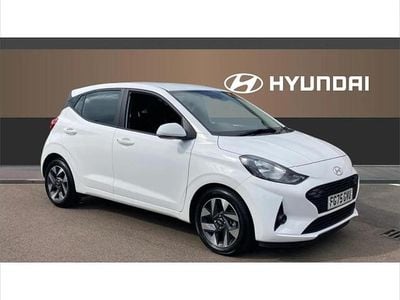 Used Hyundai i10 Advanced 63 HP (46 kW) 2025 White Hatchback