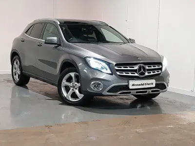 Usado Mercedes GLA200 Premium Plus 156 HP (114 kW) 2019 Cinzento SUV