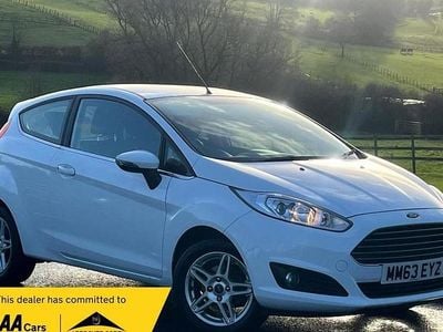 White Used 2014 Ford Fiesta Zetec Hatchback | £4,635 (Good price)