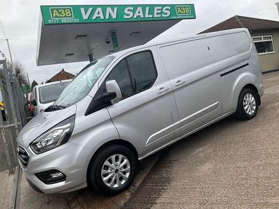 Used Ford Transit Custom Limited 130 HP (95 kW) 2022 Silver Van