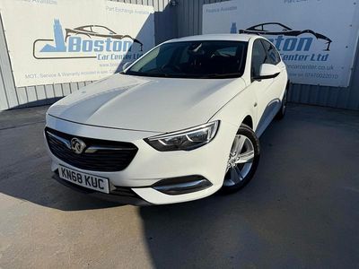 White Used 2018 Vauxhall Insignia Design Edition Hatchback | £5,999 (Fair price)