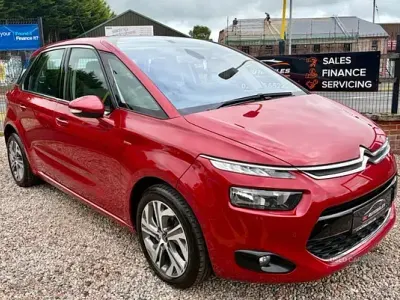 Used Citroën C4 Picasso Exclusive 115 HP (84 kW) 2015 Red MPV