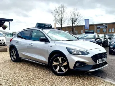 Używany Ford Focus Active 120 KM (88 kW) 2019 Srebrny Hatchback