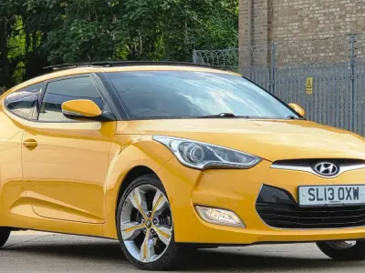 Used Hyundai Veloster Sport 140 HP (102 kW) 2013 Yellow Hatchback
